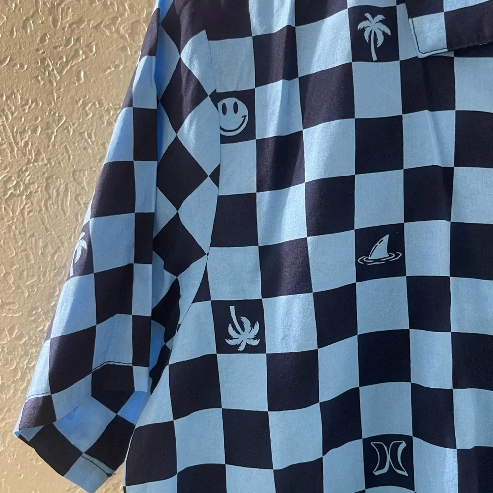 NWT Hurley Blue Checkered Short Sleeve‎ Button up  Boy’s Shirt Size 18-20